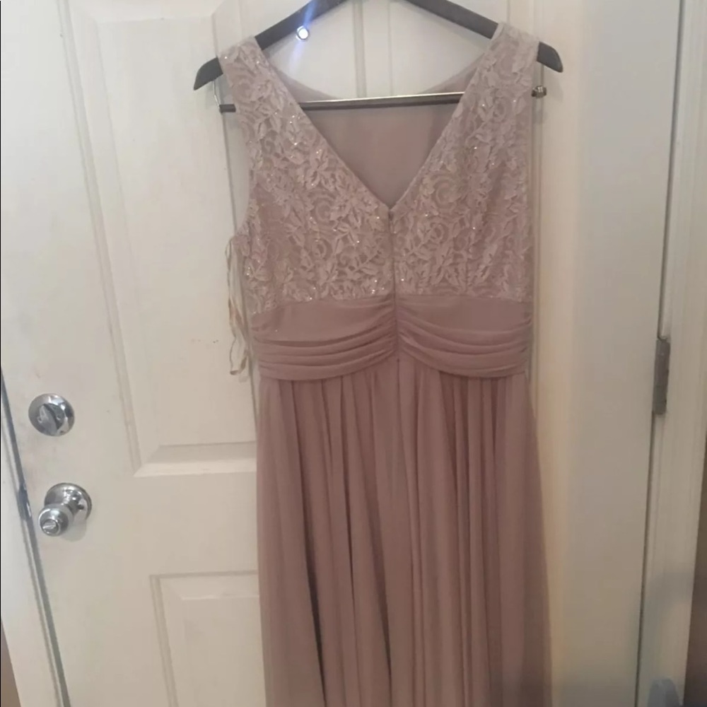 Jessica Howard Evening dress champagne